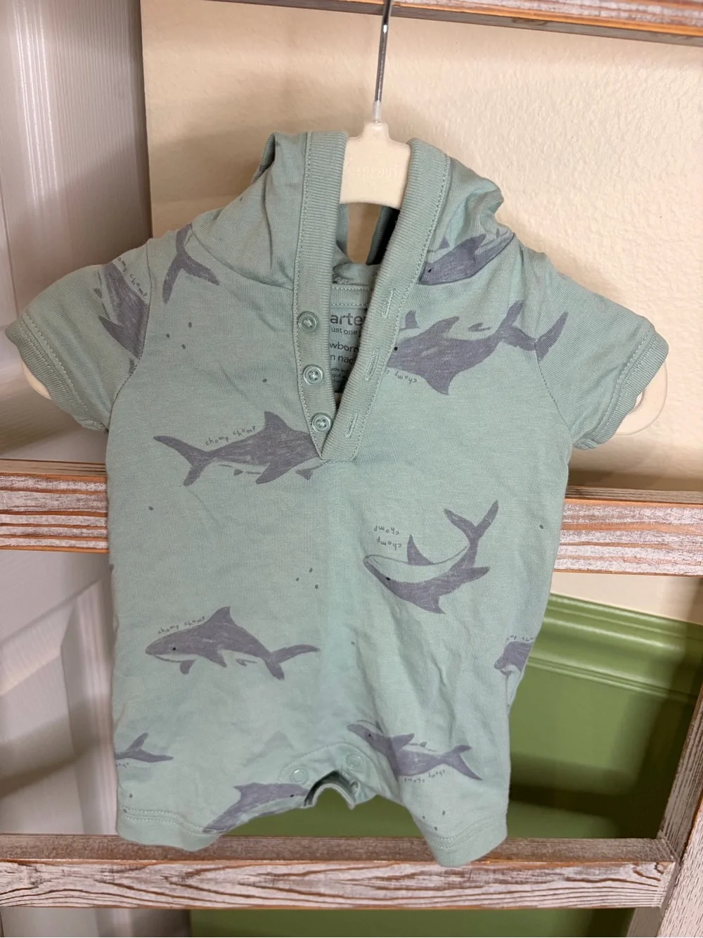 🦈 Carter’s Shark Hooded Romper Green Newborn